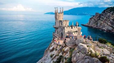 Семь самых великолепных дворцов Крыма