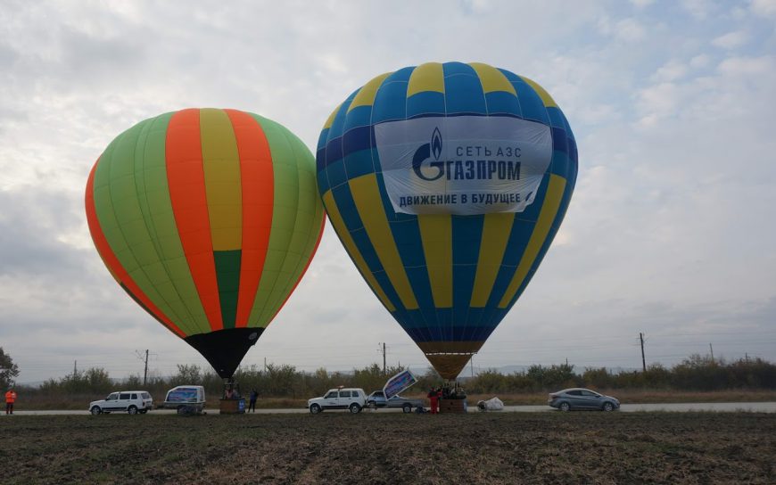Реклама на воздушных шарах, надувные конструкции